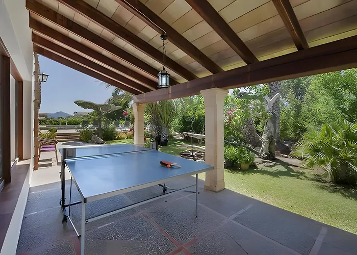 Toni فيلة بورت دي بوينسا