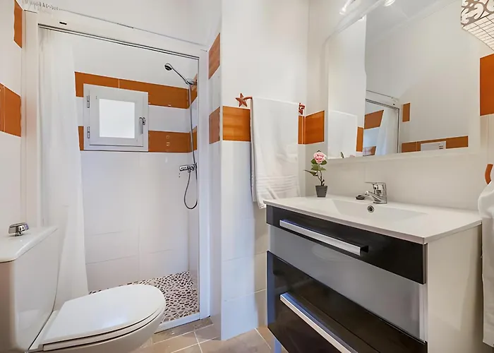 فيلة Toni بورت دي بوينسا