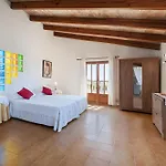 Toni Villa *